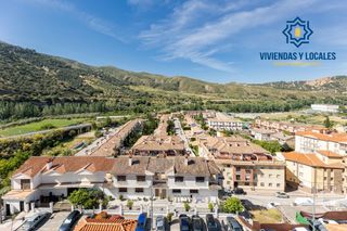 Appartement  Avenida sierra nevada 131. Piso de dos dormitorios con cochera y trastero, a pie de carrete