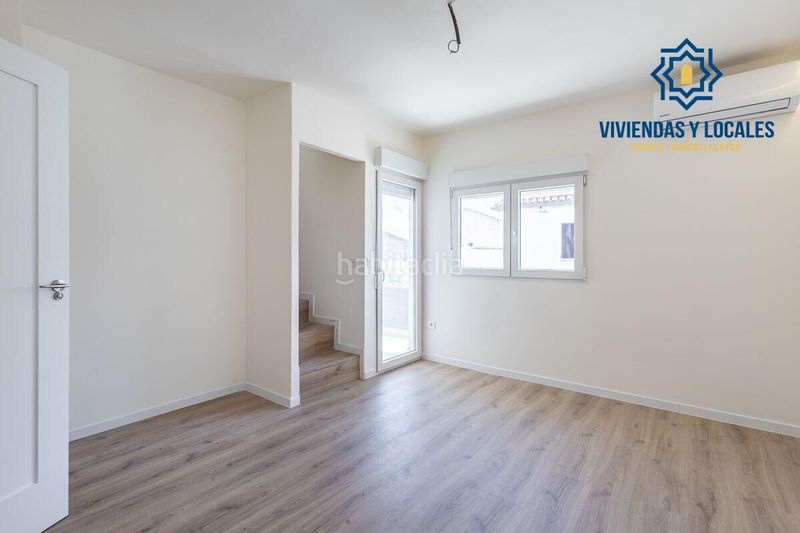 Foto f68c52eb-b470-47fd-a758-a83f908209ac. Casa a Avda. De los Ogíjares Armilla