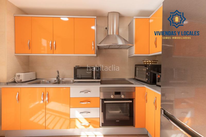 Foto 4b088351-a978-49d5-be1d-7b1e72e2374c. Casa adossada amb calefacció aparcament a Poniente Armilla