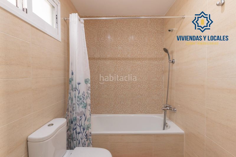 Foto 97d93227-dd56-4e2a-8602-228830888fbb. Casa adossada amb calefacció aparcament a Poniente Armilla