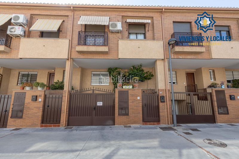 Foto b61f684a-8454-471d-a120-11c4a83b6a5b. Casa adossada amb calefacció aparcament a Poniente Armilla