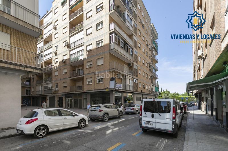 Foto 54a61b56-846c-4965-bffe-682cbb0ad728. Piso espectacular piso reformado con vistas despejadas al parque garcía lorca zona ronda arabial en Granada