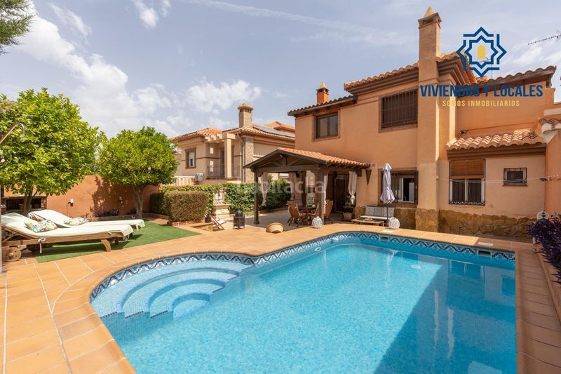Foto 2c6a9e10-9219-40dc-be91-3a0d6087f9ef. Chalet exclusiva vivienda premium en la zubia en La Zubia Ciudad Zubia (La)