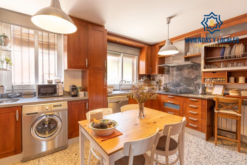Foto b1d158b1-1aad-41a9-a1da-a9a5afd6753a. Chalet exclusiva vivienda premium en la zubia en La Zubia Ciudad Zubia (La)