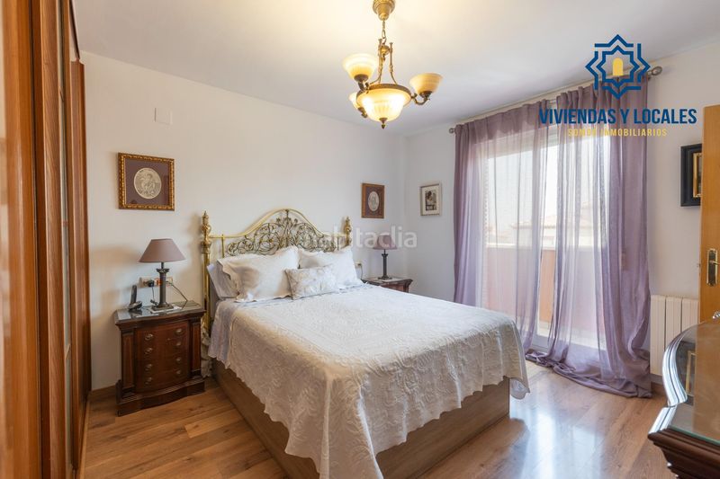 Foto e4999a7c-383c-47b8-85a0-e63fd88d3eec. Chalet exclusiva vivienda premium en la zubia en La Zubia Ciudad Zubia (La)
