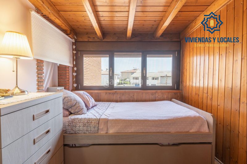 Foto fba16ad2-7b69-462e-abad-8e261e589b69. Chalet exclusiva vivienda premium en la zubia en La Zubia Ciudad Zubia (La)