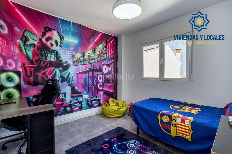 Foto a95c5b9b-00e4-46af-9665-4a9f2c5a1e3a. Casa amb aparcament a Barrio de la Vega Monachil
