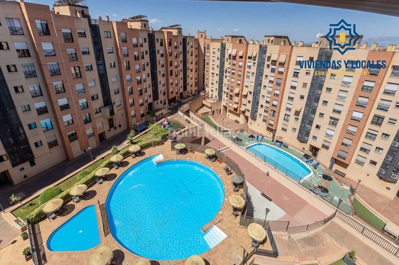 Foto dc425372-8235-44e2-897d-d7eb00d97d1a. Pis amb calefacció aparcament piscina a Cerrillo de Maracena - Periodistas Granada