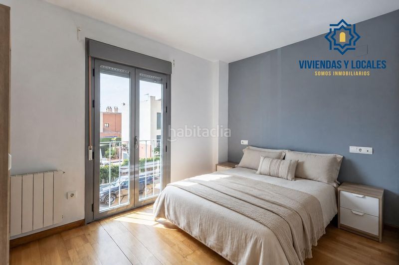 Foto 772a8e5b-fc30-49c3-9628-d7c61606c7e7. Casa aparellada amb calefacció aparcament a Jun