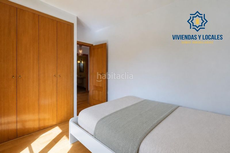Foto c3fad697-1368-4954-a93a-b8d5ed2460d3. Casa aparellada amb calefacció aparcament a Jun