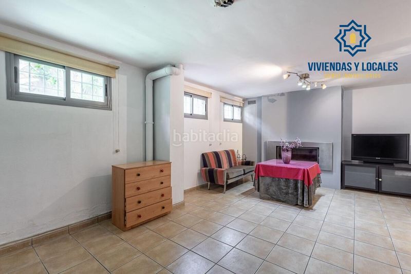 Foto fb3a0508-f382-4211-81d2-62d1cac3f471. Casa aparellada amb calefacció aparcament a Jun