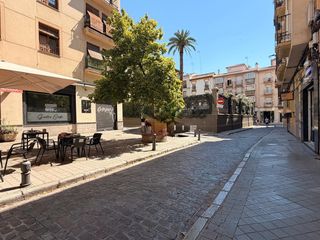 Lloguer Local Comercial  Calle calle nueva de san antón. Bar restaurante en esquina, opción de terraza y sin traspaso. nu