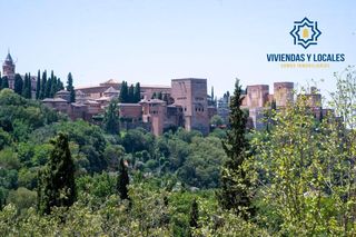 Casa  Camino del sacromonte. Propiedad única en camino del sacromonte con vistas a la alhambr