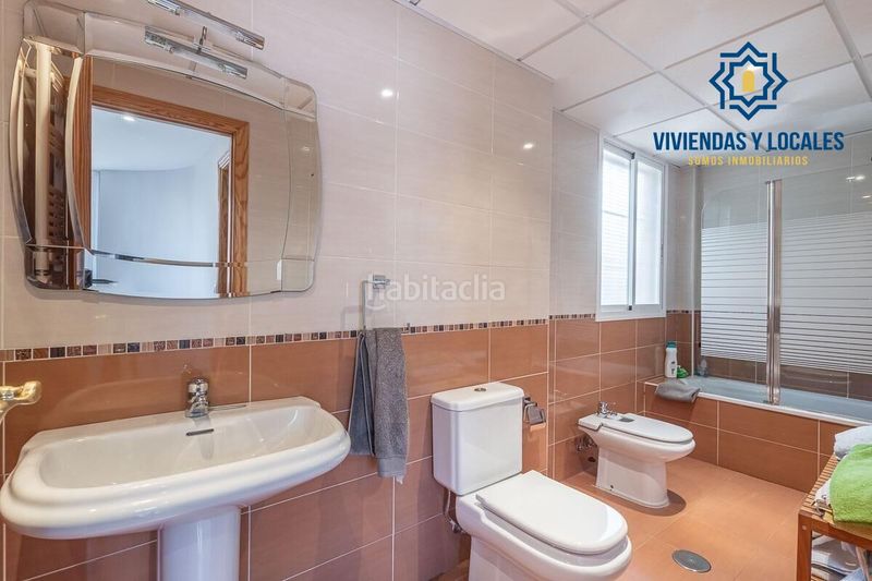 Foto 8128d033-7596-4f26-a924-bd9fb7f1c184. Xalet amb calefacció aparcament piscina a Atarfe