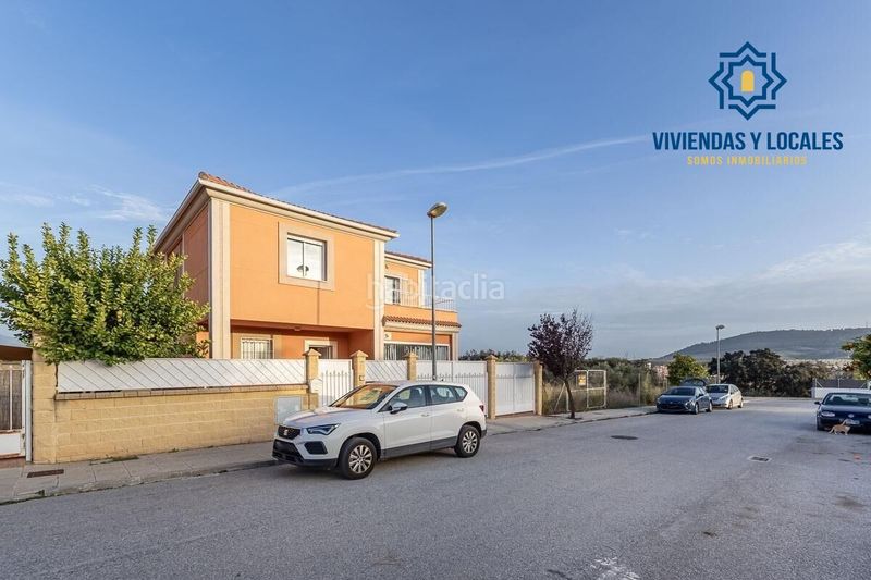 Foto f1c64bf7-d039-4a0f-9350-f3d5234d8469. Xalet amb calefacció aparcament piscina a Atarfe