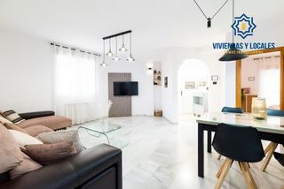 Flat in Calle chorrillo 11. Amplio piso en una de las mejores zonas de maracena