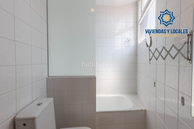Foto beb4d3f2-7987-434b-bb45-6be5ff35d2b9. Tríplex amb aparcament a Cájar