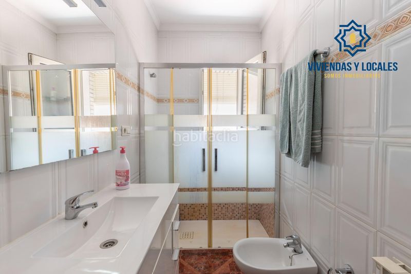 Foto 5b9a7e6a-6ea8-4e59-91fb-979d919a798a. Casa amb calefacció aparcament a Láchar