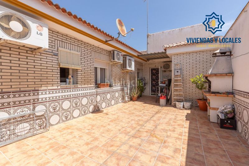 Foto 9e91f70d-272d-4824-9dbe-be535f66eabd. Casa amb calefacció aparcament a Láchar