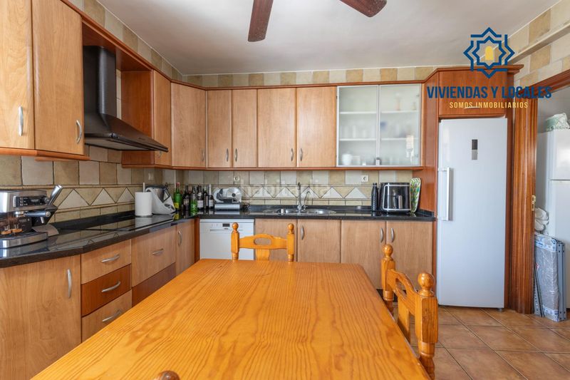 Foto b6167885-27b6-4f80-b999-0fa2f70a0235. Casa amb calefacció aparcament a Láchar