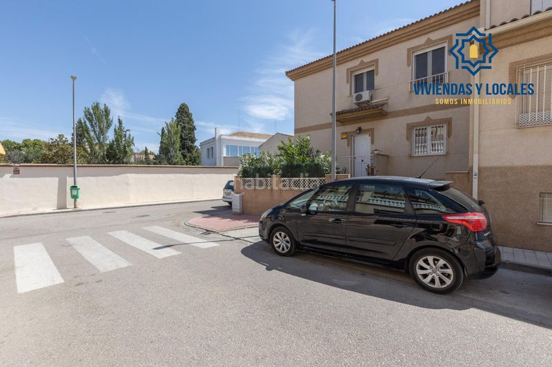 Foto 181d25f9-a5ae-4947-b076-ff0eec8e87ff. Casa adosada la casa que lo tiene todo amplitud, confort y una ubicación privilegiada en Santa Fe