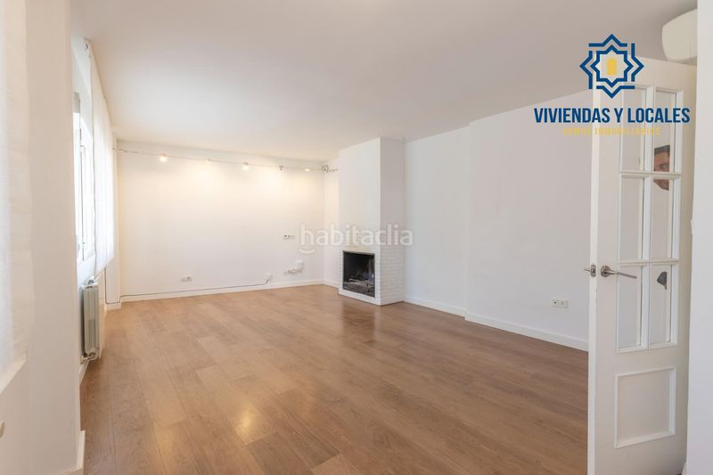 Foto 20d38877-e504-4316-a7c3-f09bbe3d26d9. Casa adosada la casa que lo tiene todo amplitud, confort y una ubicación privilegiada en Santa Fe