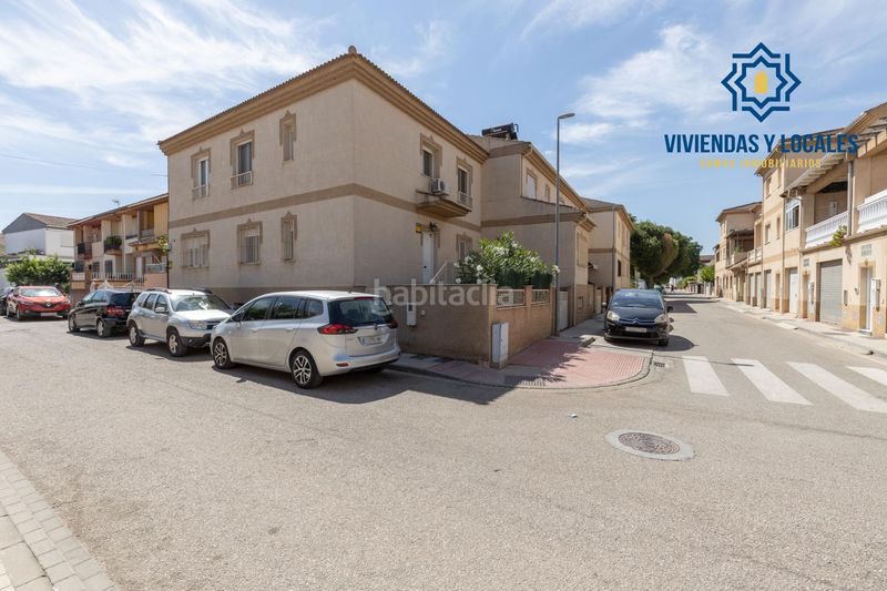 Foto f49f0fa5-743d-4e62-af0e-d23c93df8e12. Casa adosada la casa que lo tiene todo amplitud, confort y una ubicación privilegiada en Santa Fe