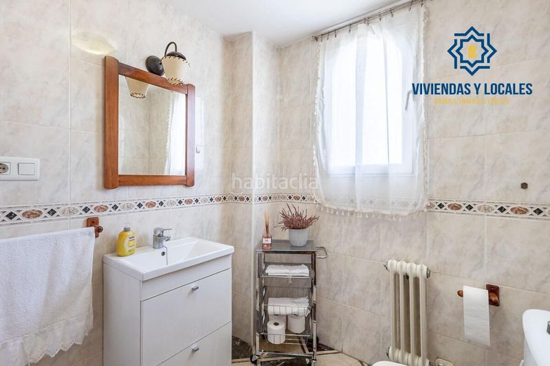 Foto a996b744-9743-498a-9415-a1921ad75cee. Casa amb calefacció aparcament a Gójar