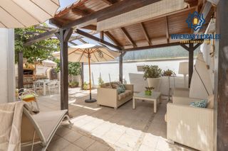 Doppelhaus in Lancha del Genil. Exclusividad, diseño y calidad... en una espectacular unifamilia