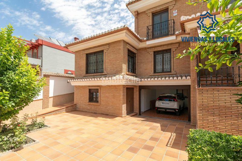 Foto 166fbc8d-f196-4824-ab16-2daeeac0fae5. Casa aparellada amb aparcament piscina a Ogíjares