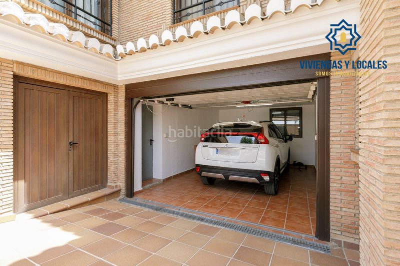 Foto 93093c7f-86d1-4ff8-91fa-24c562c59610. Casa aparellada amb aparcament piscina a Ogíjares