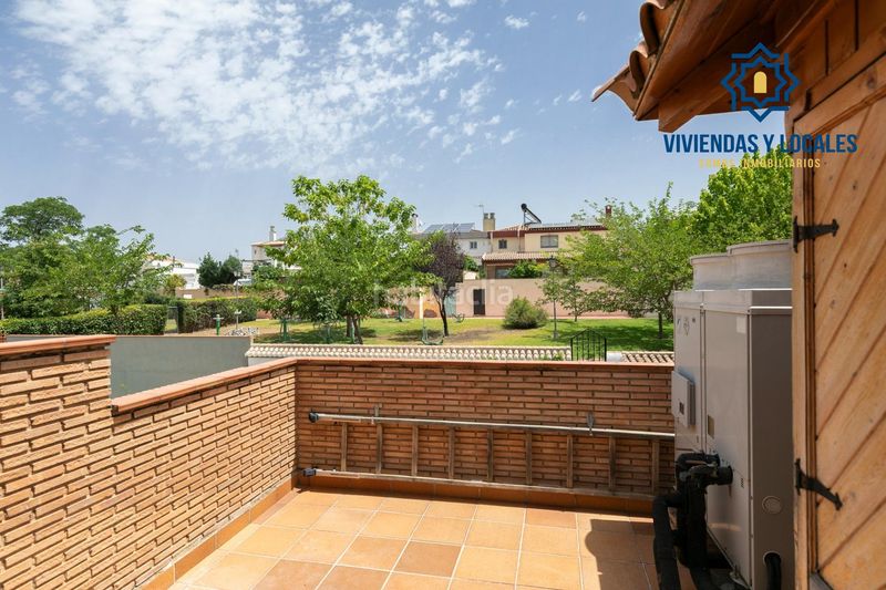 Foto b278fad1-567c-4b52-87a6-5dacc5fef81b. Casa aparellada amb aparcament piscina a Ogíjares