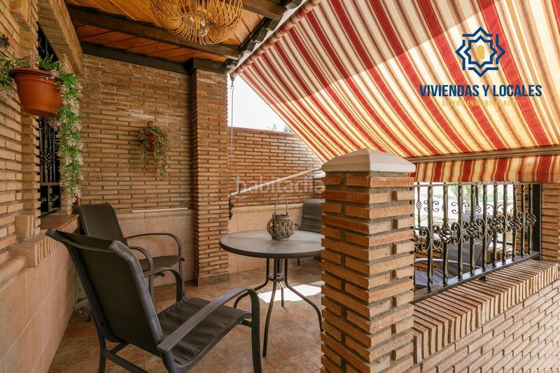 Foto e6646acb-30e7-4ff4-9a61-241338cf28e3. Casa aparellada amb aparcament piscina a Ogíjares
