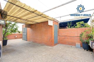 Àtic a Calle calle cristóbal de morales 34. En venta atico dúplex con gran terraza junto estación de autobus