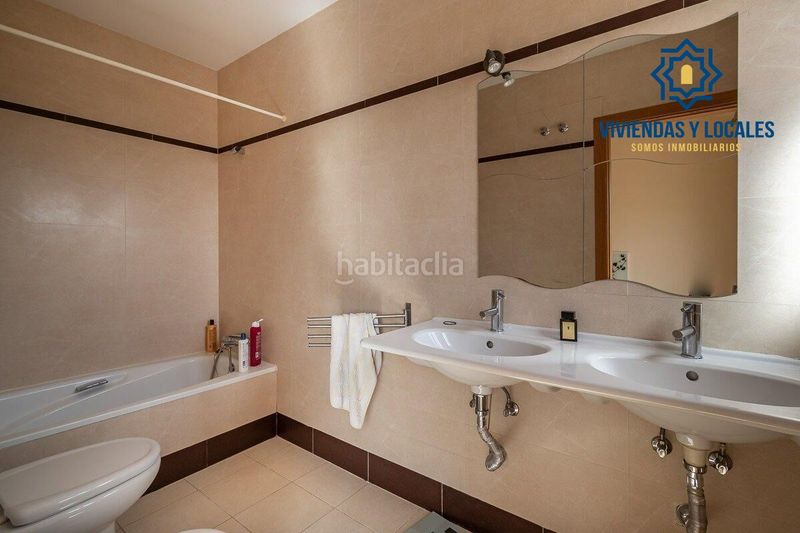 Foto 084be0f2-006d-4269-a8ca-8ea59dd703cc. Casa amb calefacció aparcament piscina a Gójar