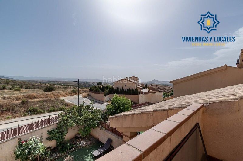 Foto f7974b28-4730-48f5-ae35-f81f28fa6605. Casa amb calefacció aparcament piscina a Gójar