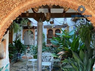 Haus  Plaza de los ortegas. Gran casa histórica con patio central, terrazas y cochera en ple