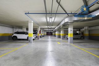 Car parking  Calle de motril. Garaje en albolote de 158 metros útiles!