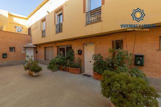 Casa adossada a Gójar