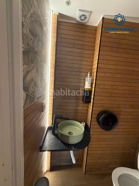 Foto eef3d0fa-d15d-44d8-bf87-5c0f23fc6715. Transfer business premise in avenida de la ilustración 67 in Granada
