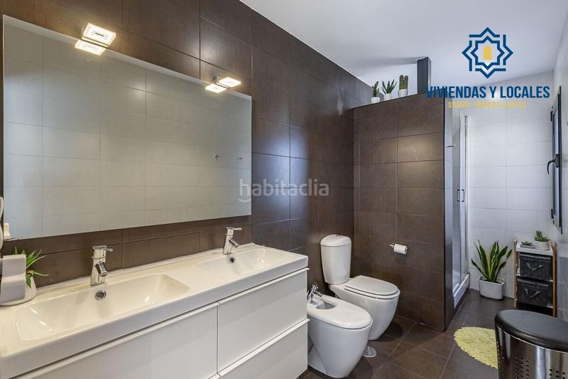 Foto eb51f215-070d-45fa-a3ac-c7176603e993. Xalet amb calefacció aparcament a Polideportivo Alhendín