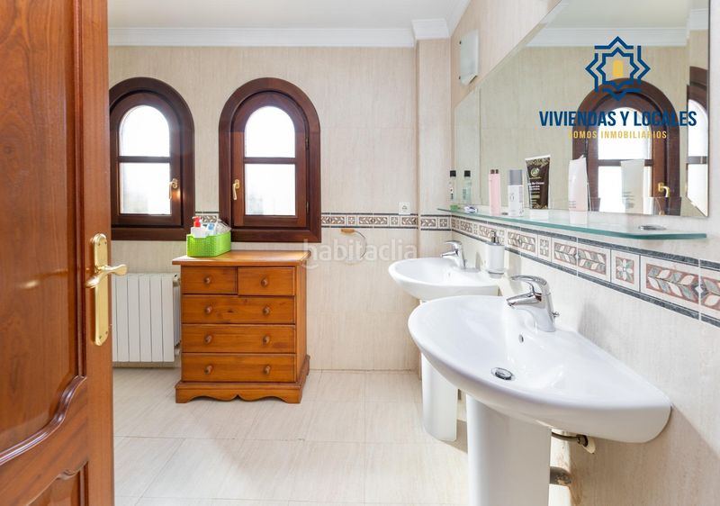 Foto da88cd03-1cc9-4850-aab2-f9e0557b7e10. Chalet  independiente en cajar en Cájar