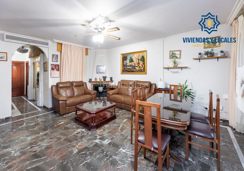 Foto a60b6947-2aee-4383-9345-386a9ca558b2. Casa adossada amb piscina a Cájar