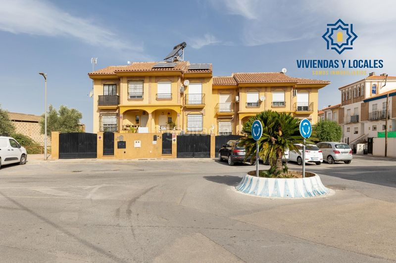 Foto 4130870e-4f4f-41a1-86fd-2ff1bd87f969. Casa amb calefacció aparcament a Polideportivo Alhendín