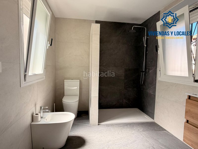 Foto 5b64c0da-10e9-4a7d-88ee-4a4f210ce312. Alquiler casa disponible casa con patio en carretera de la sierra en Granada