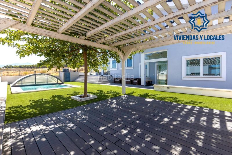 Foto 86b97d4d-95a4-4364-9d6f-6e4309c6491d. Chalet mit heizung parking pool in Dílar