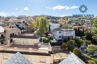 Etagenwohnung  Avenida madrid. Ático dúplex en el barrio de monachil.