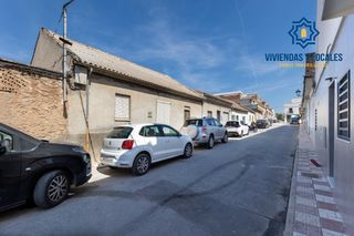 Haus  Calle arcos. Casa en una sola planta, crea tu vivienda ideal en albolote! cas