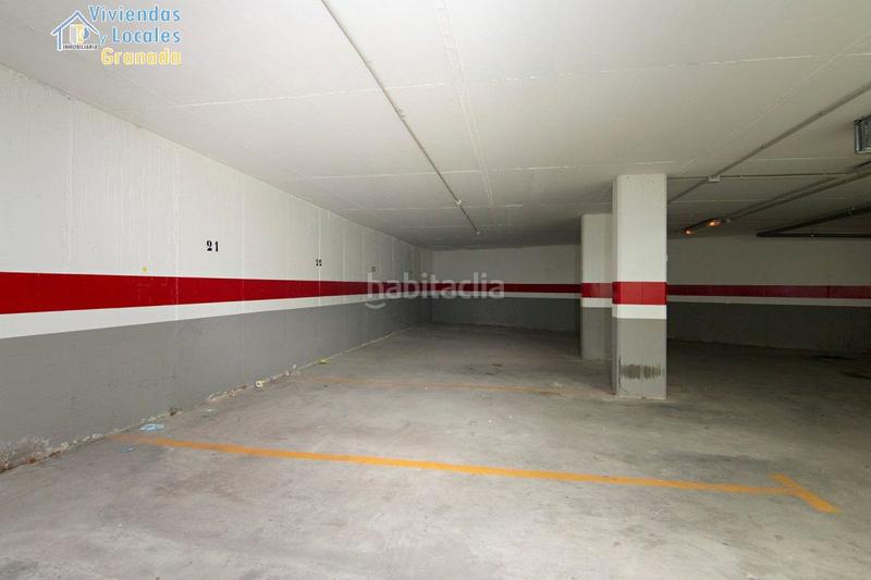 Foto aa8d59c2-0e9c-4d02-86f4-eb198bbd7f9d. Parking coche en San Matías - Realejo Granada