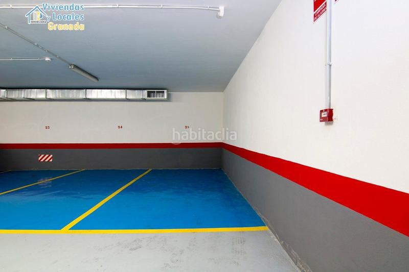 Foto 0b4da08c-bdb8-4384-844b-13c9bdd1a3ae. Parking voiture dans Camino de Ronda Granada